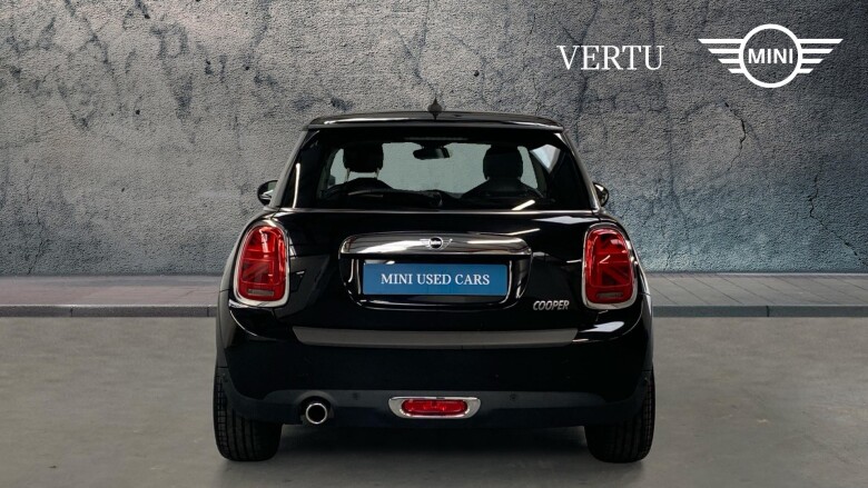 MINI Hatchback 1.5 Cooper Exclusive II 3dr Petrol Hatchback